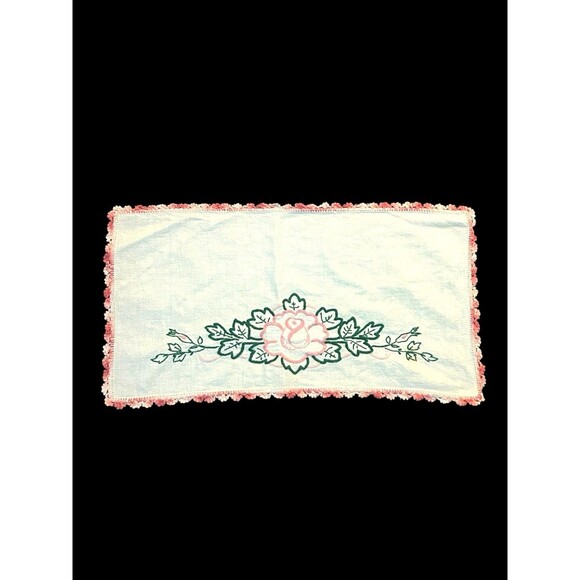 Vtg Handmade Cottagecore Dresser Runner Pink Floral Crochet Lace Trim 17.5”x9.5” - Picture 1 of 4